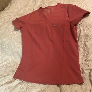 Figs size small scrub top.